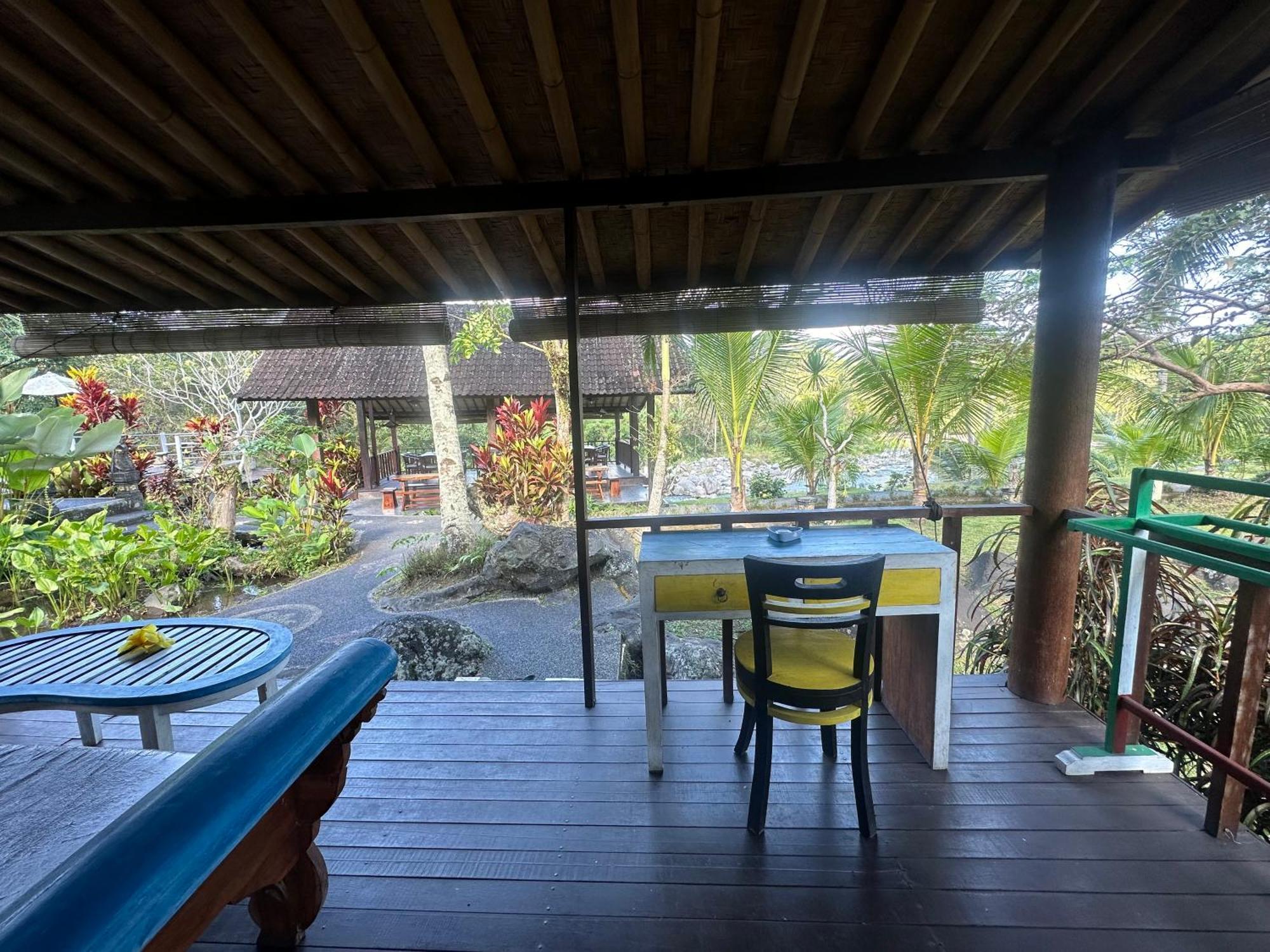 Villa Joglo Tepi Sungai Sidemen  Eksteriør billede